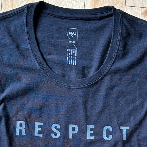 Women's T-shirt Bundle (2) - Picture 6 of 8